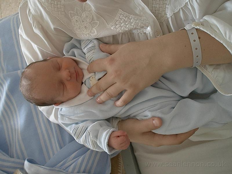 Loris Lennon (16-12-09) 009.jpg - OLYMPUS DIGITAL CAMERA         